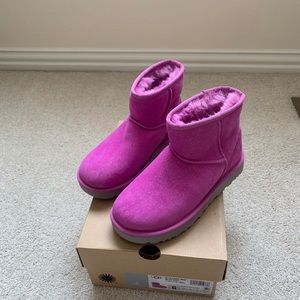 UGG Classic Mini Boots